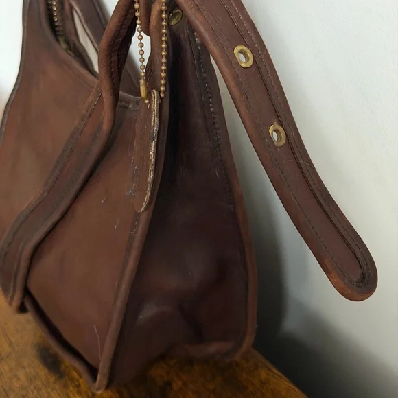 Coach Vintage Leather Bag – Like New - Picture 8 of 9